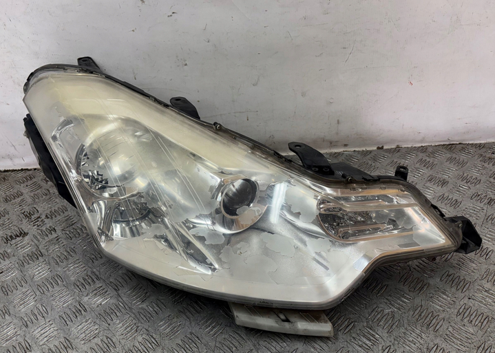 Citroen C crosser 2008r ľavé a pravé svetlo Xenón cena za ks