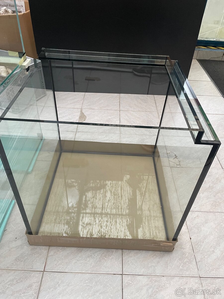 Akvárium 66x66x66cm