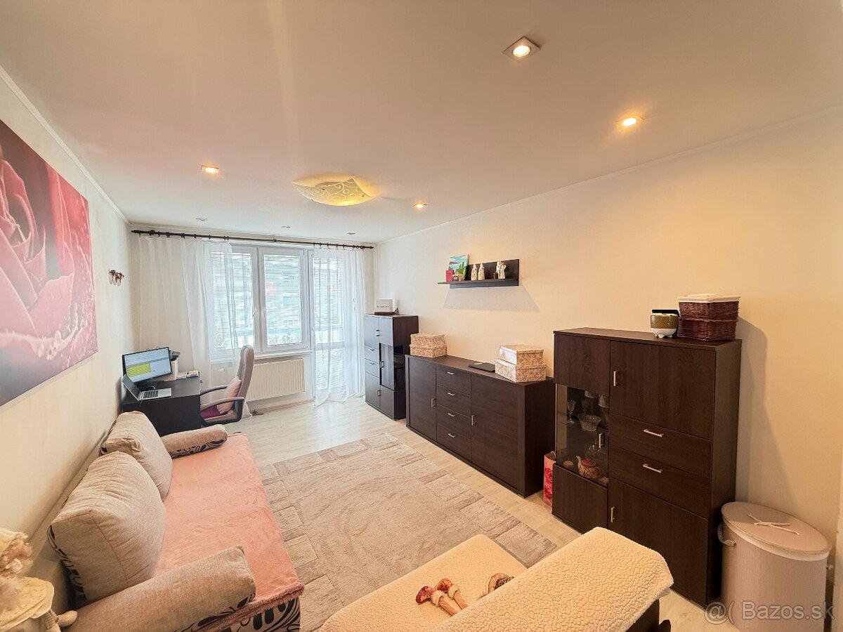 Exkluzívne APEX reality 2i. s balkón Za poštou HC, 59 m2