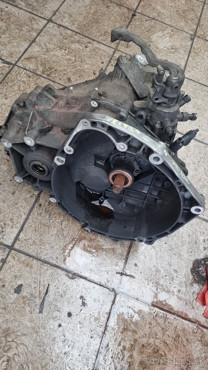 Predam prevodovku opel vectra c f40