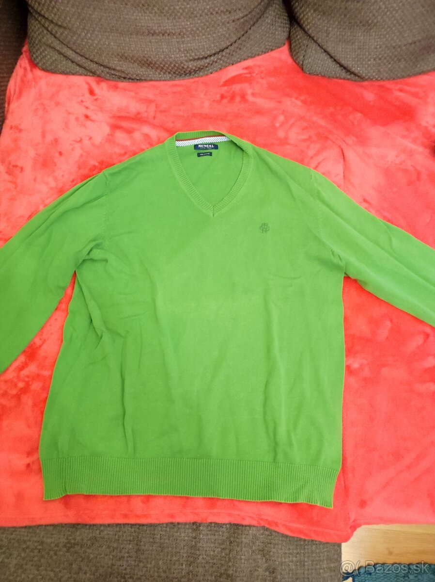 Sveter McNeal (2)