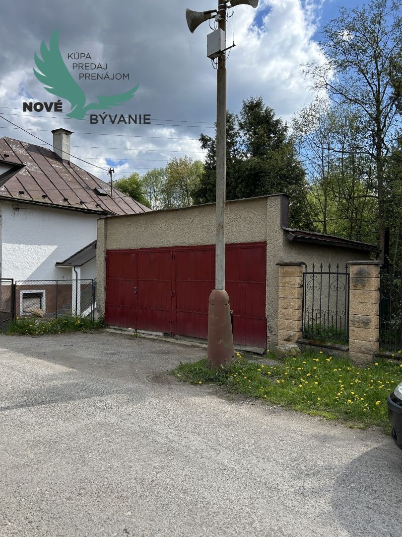 Znížená cena - Najväčšia garáž samostatne stojaca 38m2 Brezn