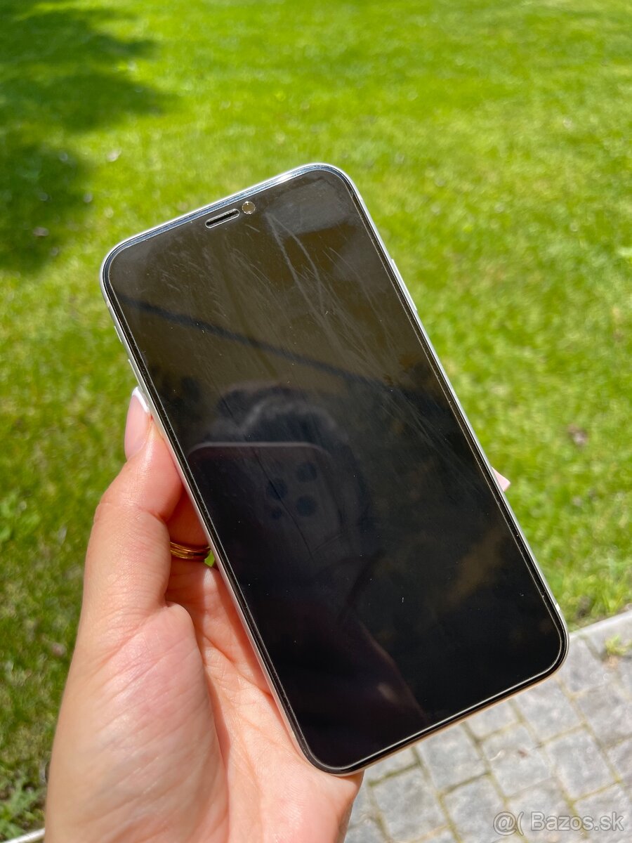 Biely iPhone Xr 64GB TOP stav