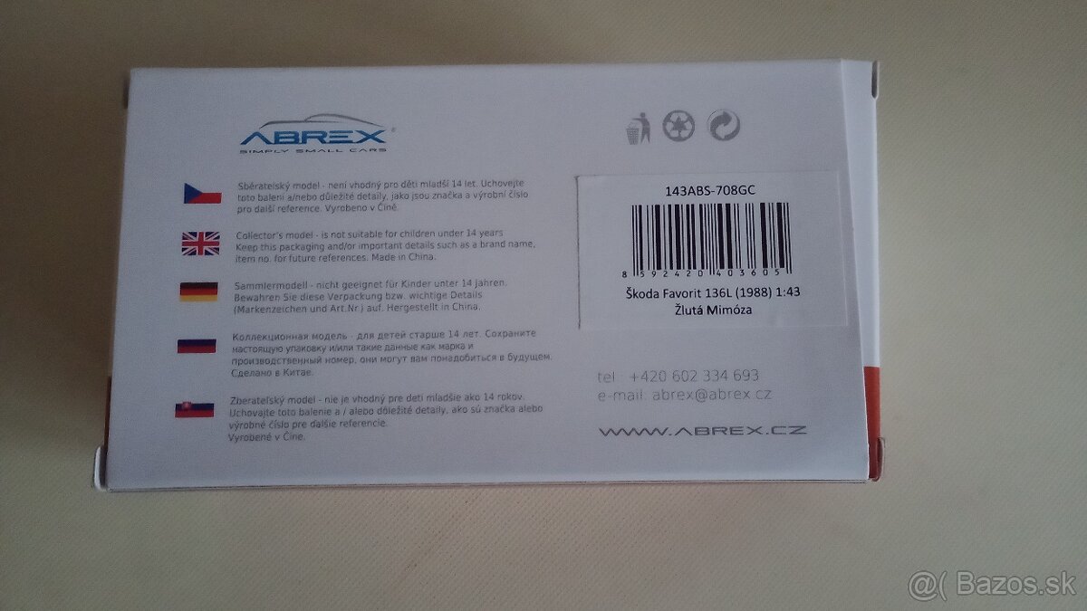 Vitrína Favorit Abrex