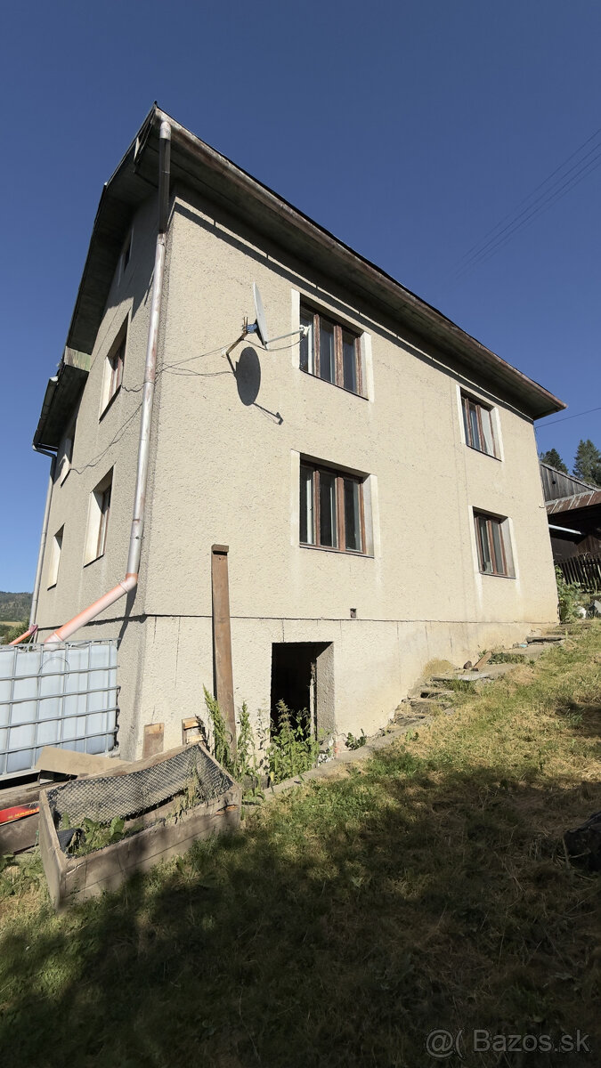 NA PREDAJ: DOM V PÔVODNOM STAVE ČIERNY BALOG okr. BREZNO