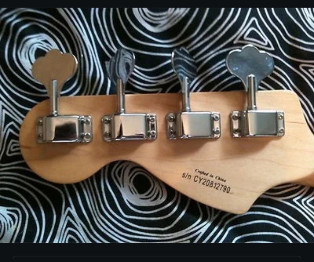 Kúpim mechaniky Squier Affinity Jazz/Precision bass