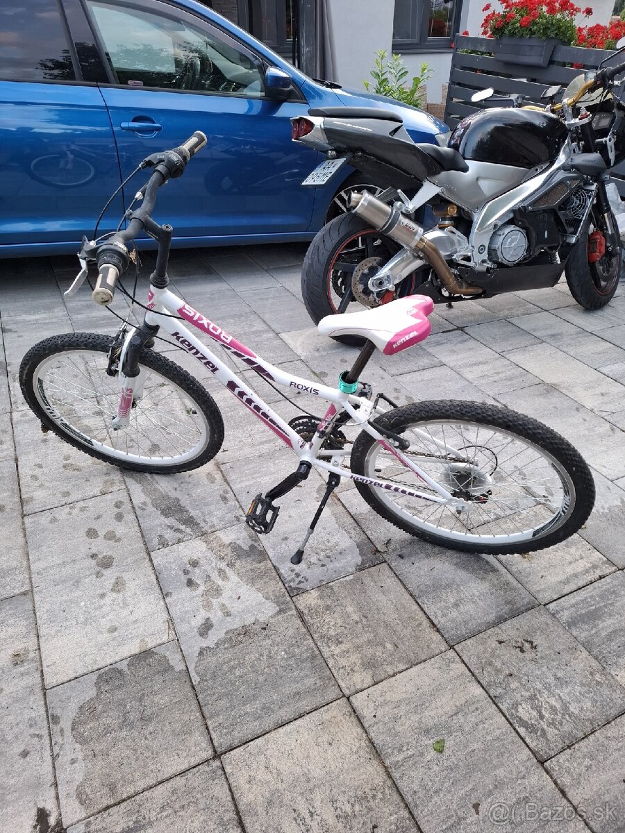 Dievčenský bicykel