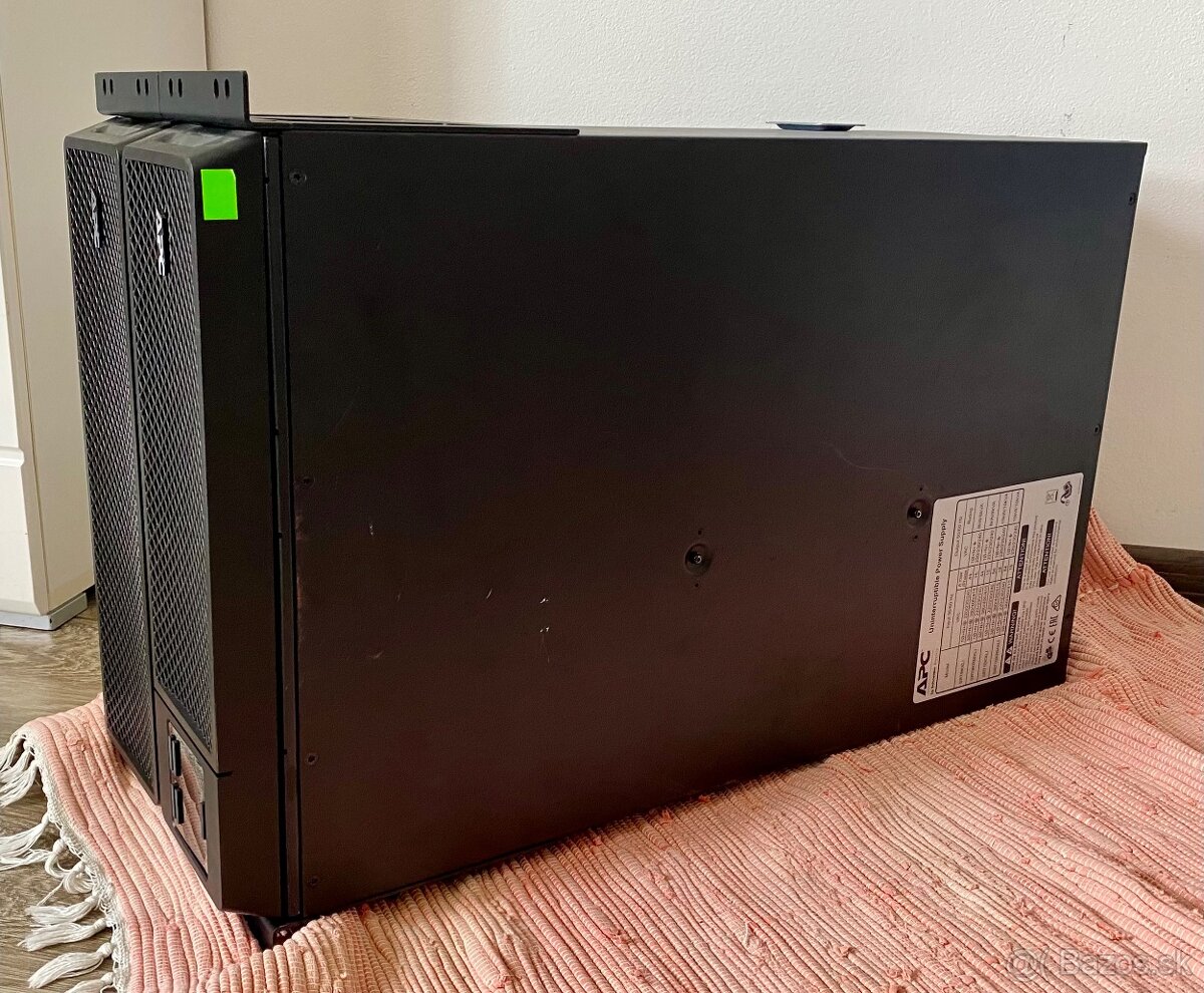 APC SRT8KXLI SRT 8000VA RM 230V APC Smart-UPS