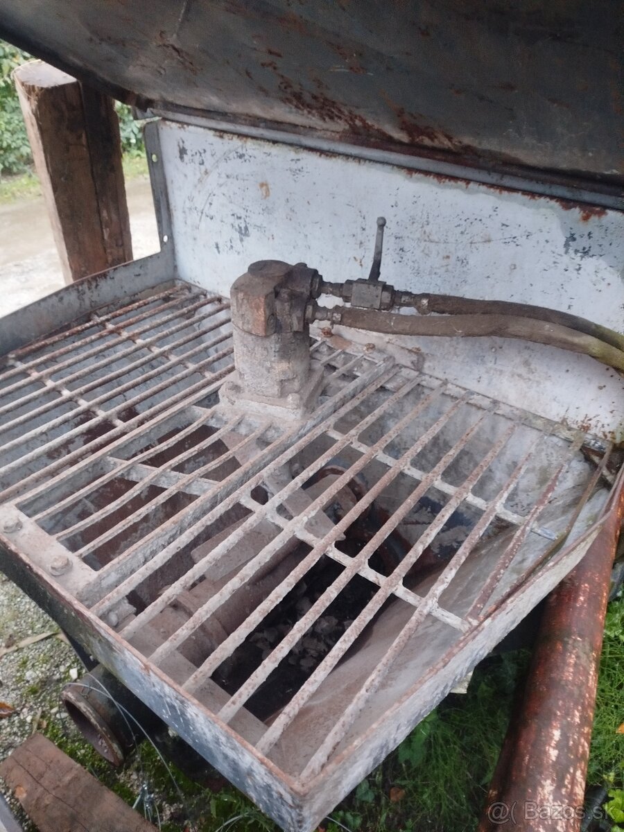 Čerladlo na betón na nakladač