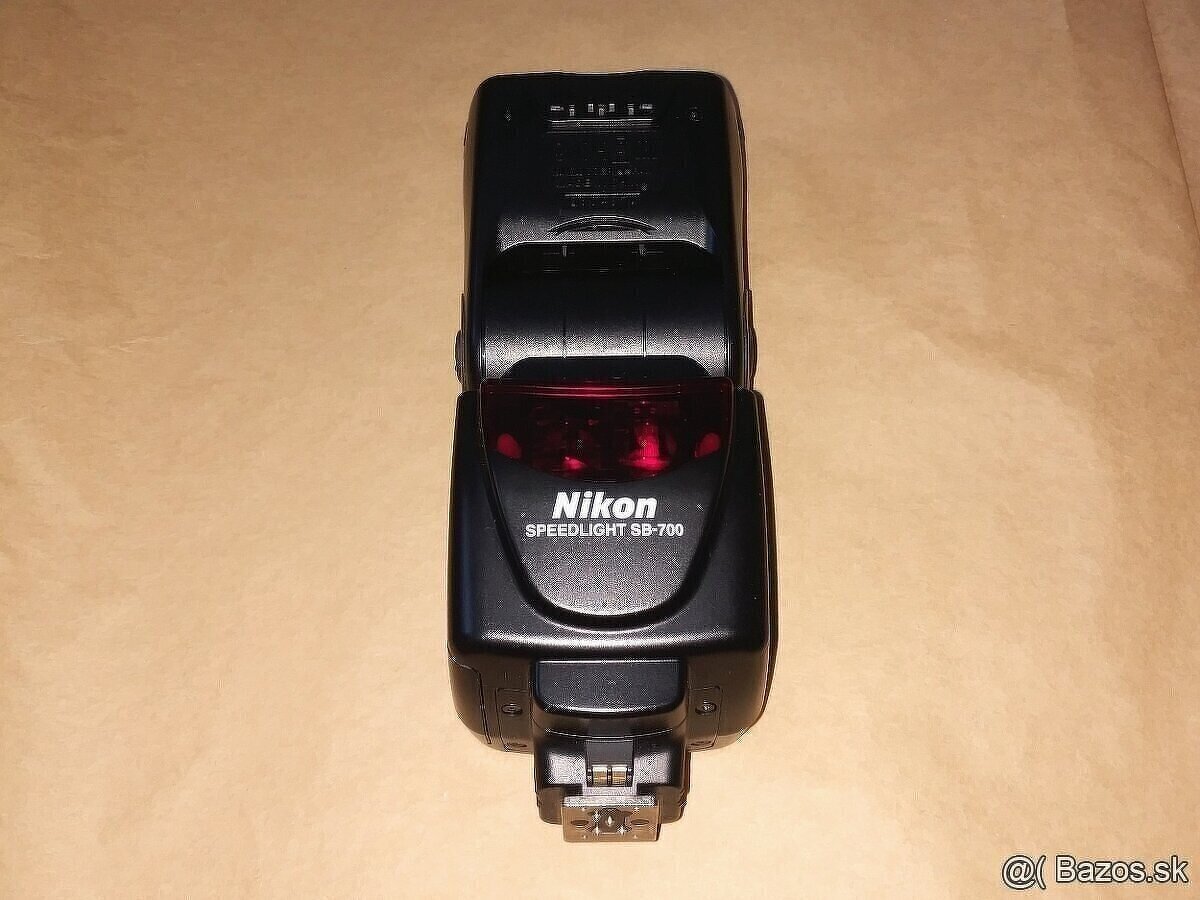 Nikon Speedlight SB-700