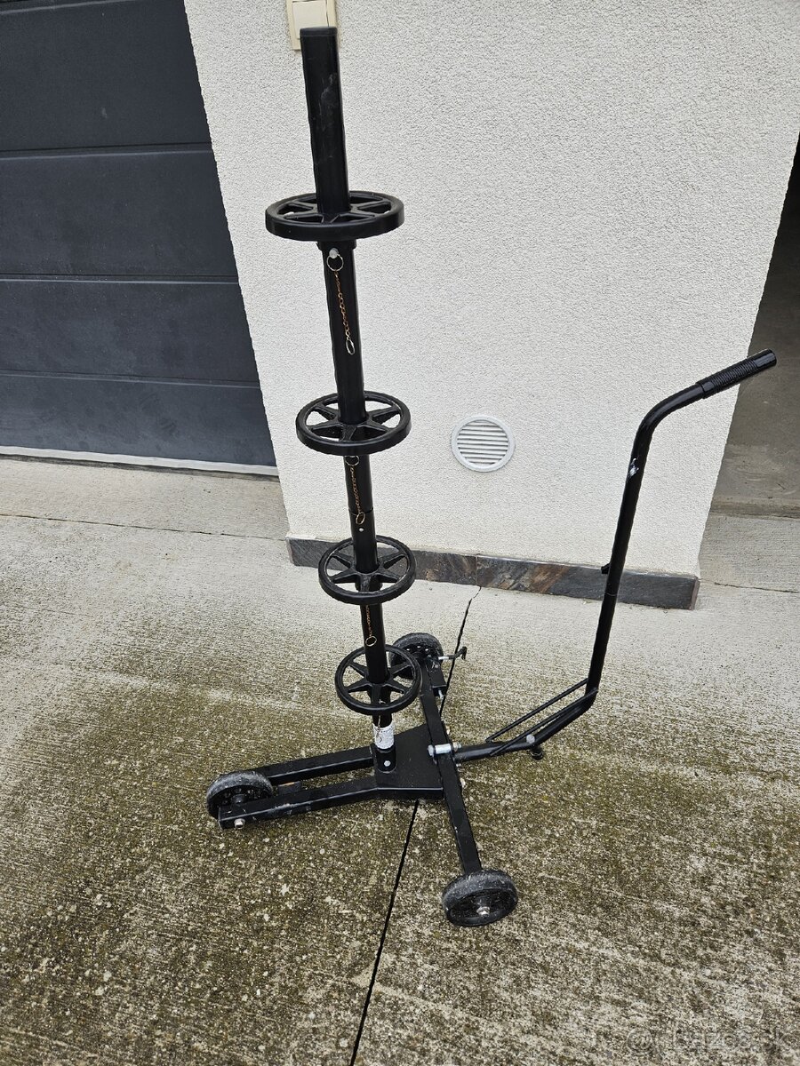 Stojan - drziak na komplety