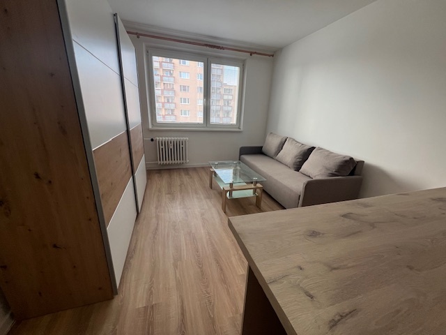 na prenájom - garzónka JAŠÍKOVA ul.