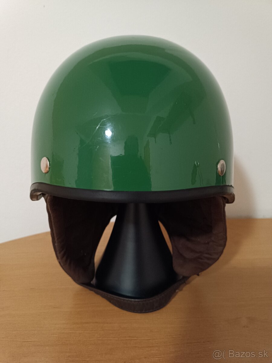 Stará přilba, helma - kokos