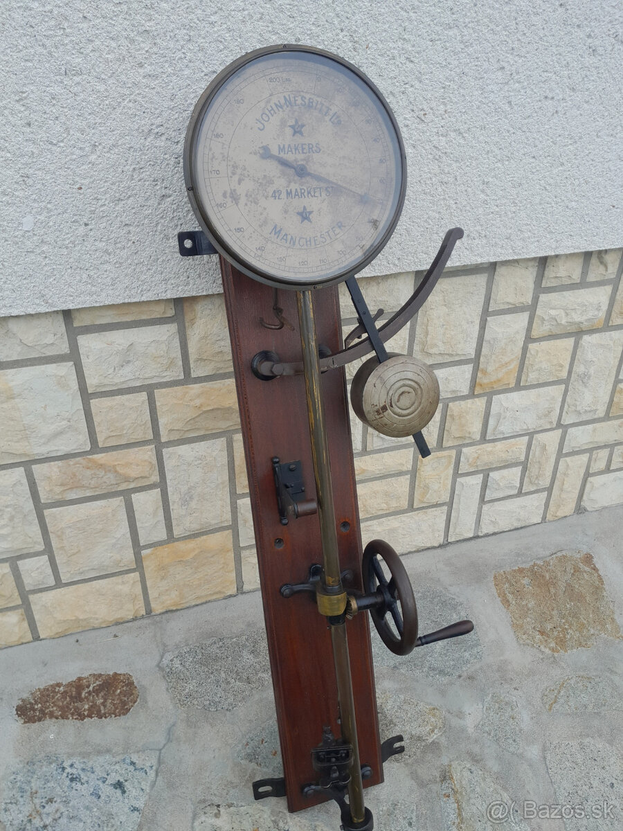 Stroj na testování pružnosti příze. John Nesbitt ltd Manches