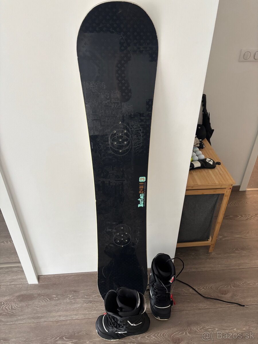 Burton snowboard + topánky