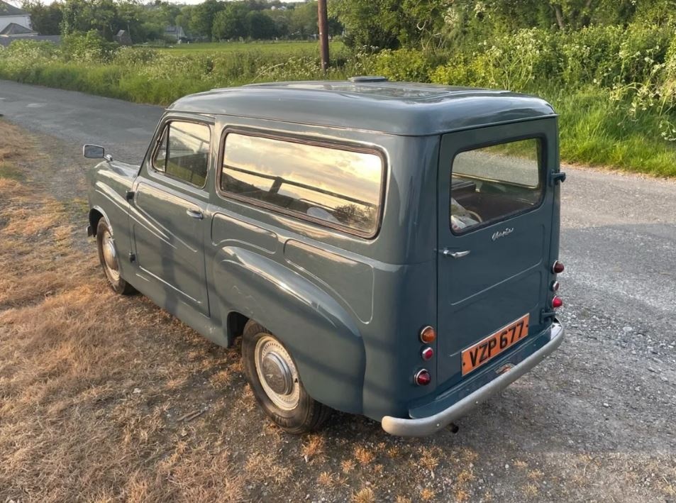AUSTIN A35 COUNTRY MAN