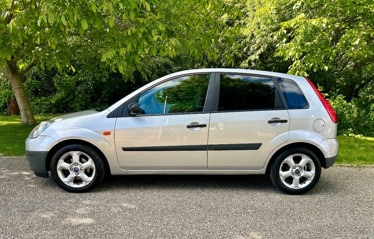 Ford Fiesta 1.3i 51kw - 2. Majiteľ