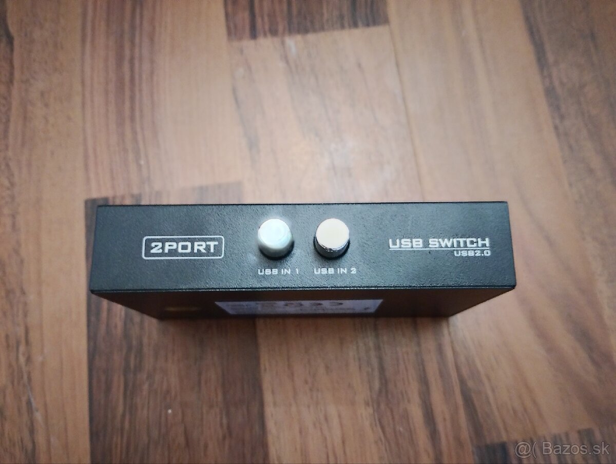 SWITCH USB prepínač