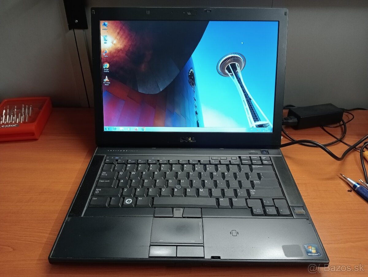 predám notebook DELL LATITUDE E6410 , WINDOWS 7