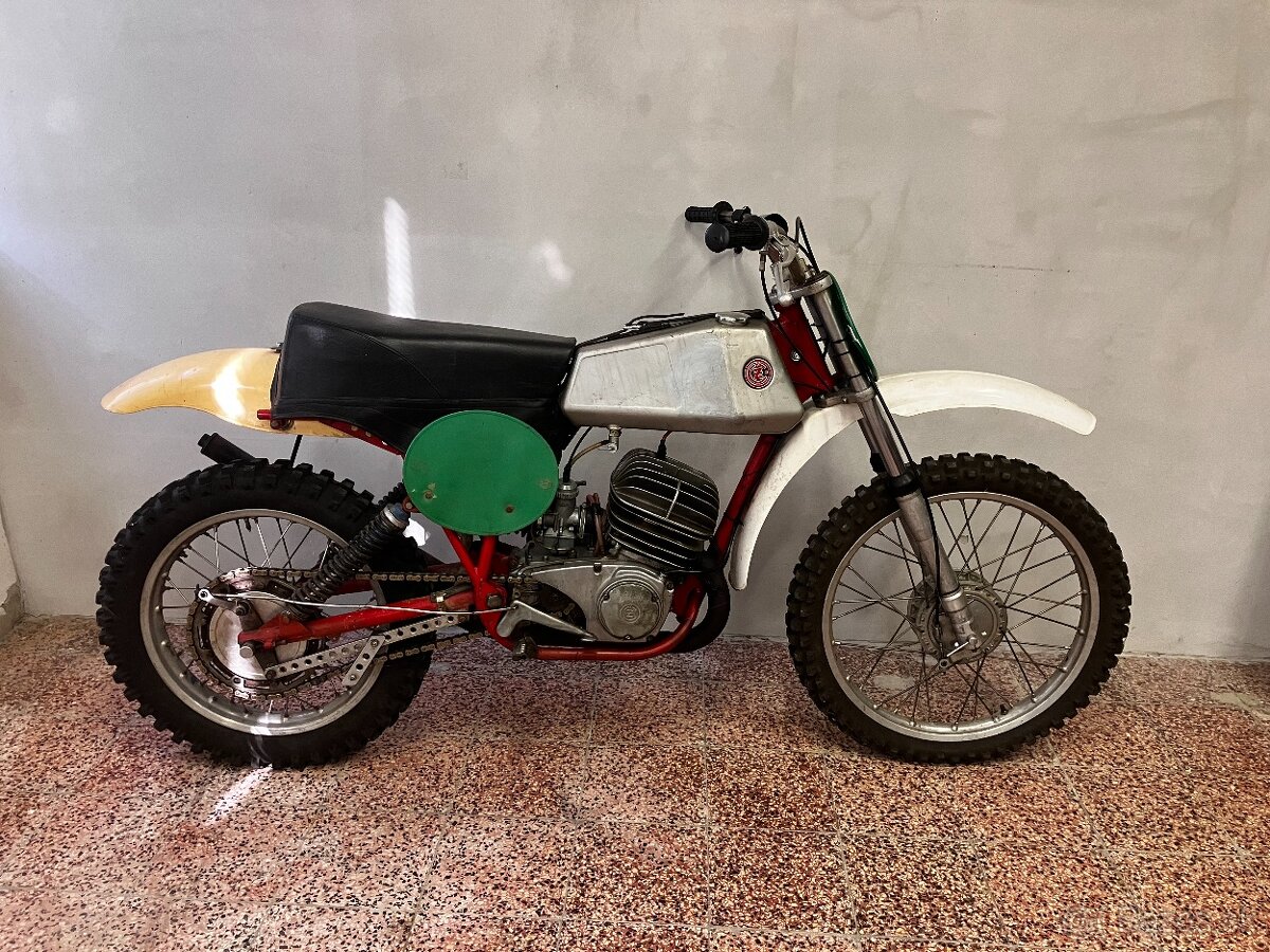 ČZ 250 typ 980 motokros r.v. 1975 - typ 980
