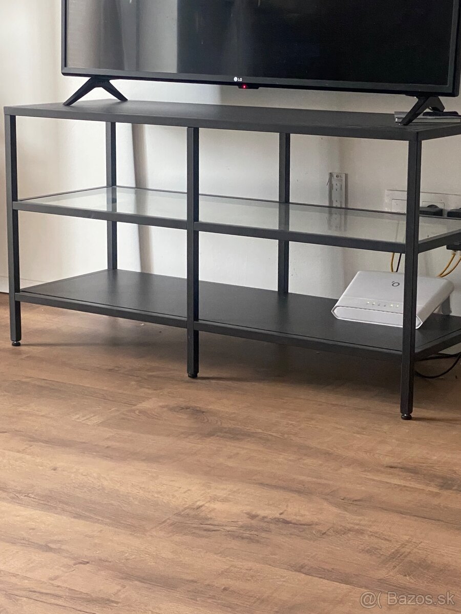 Vittsjo Skrinka pod tv