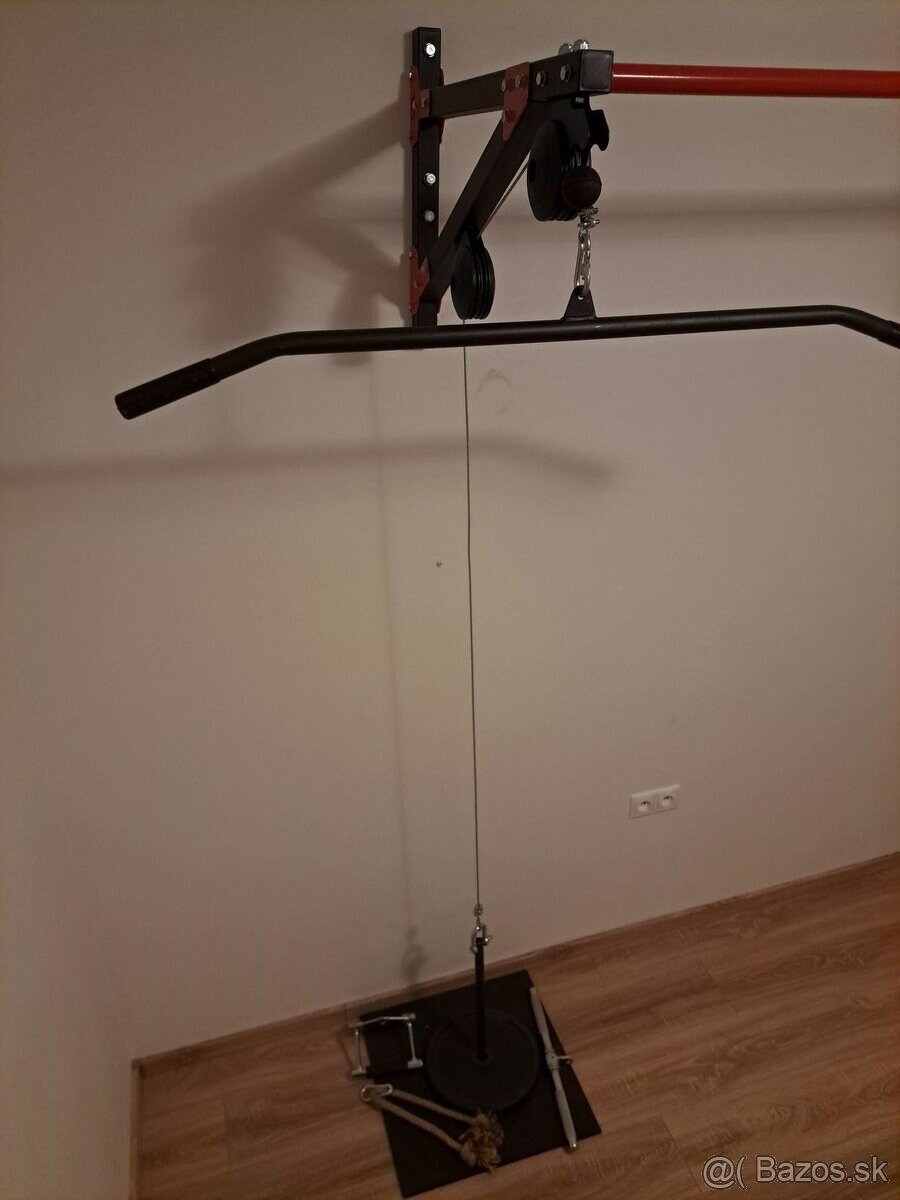 Hrazda na stenu MARBO