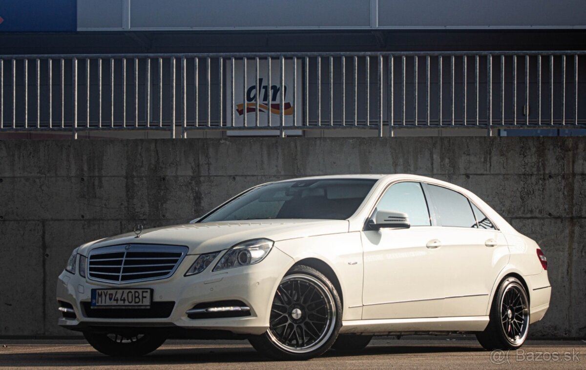 Mercedes-Benz E trieda Sedan
