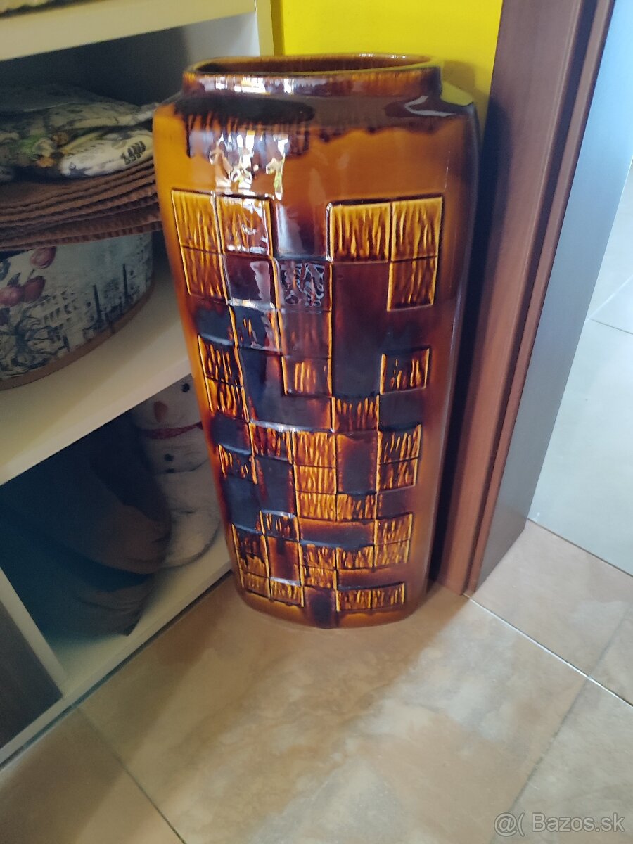 Predám vysokú vázu