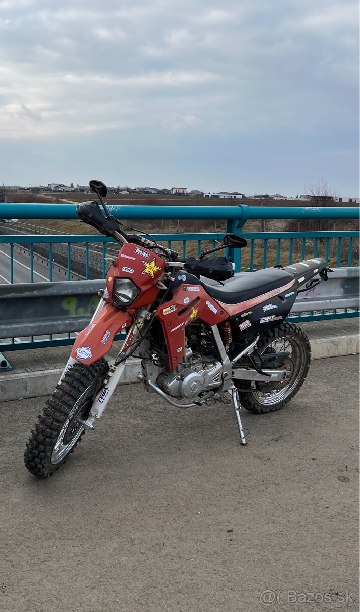 Yuki sm 250