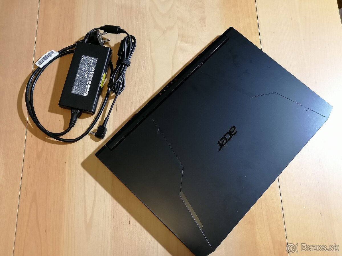 Výkonný Herný notebook