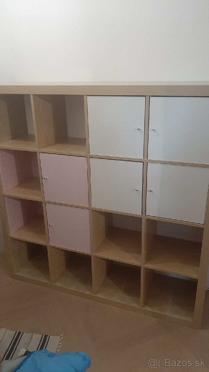 Ikea Kallax vložka s dvierkami