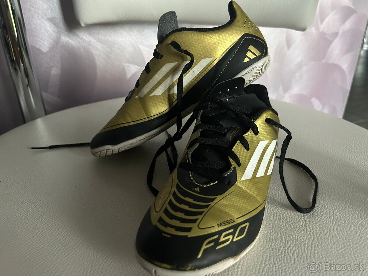 Predám halovky Adidas č.34
