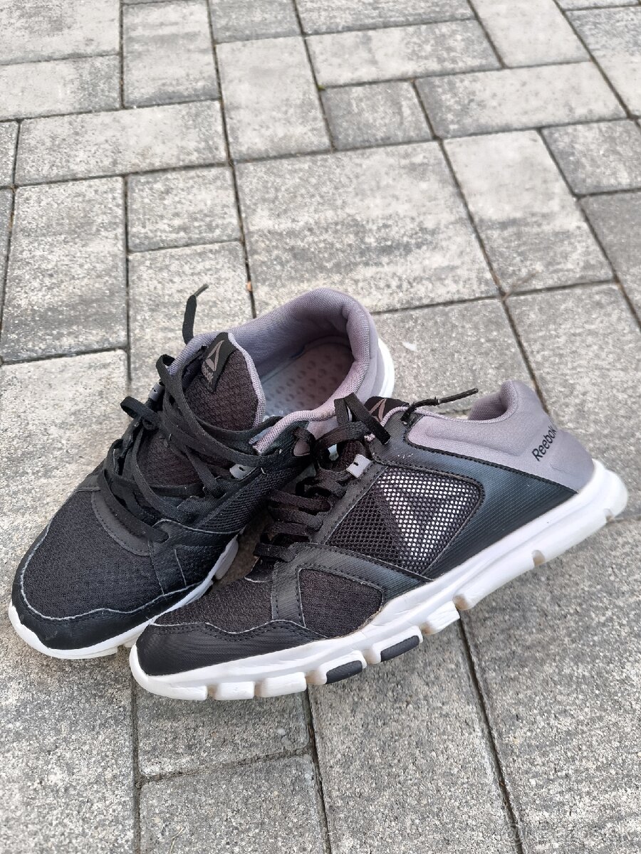 Reebok tenisky, veľkosť 42