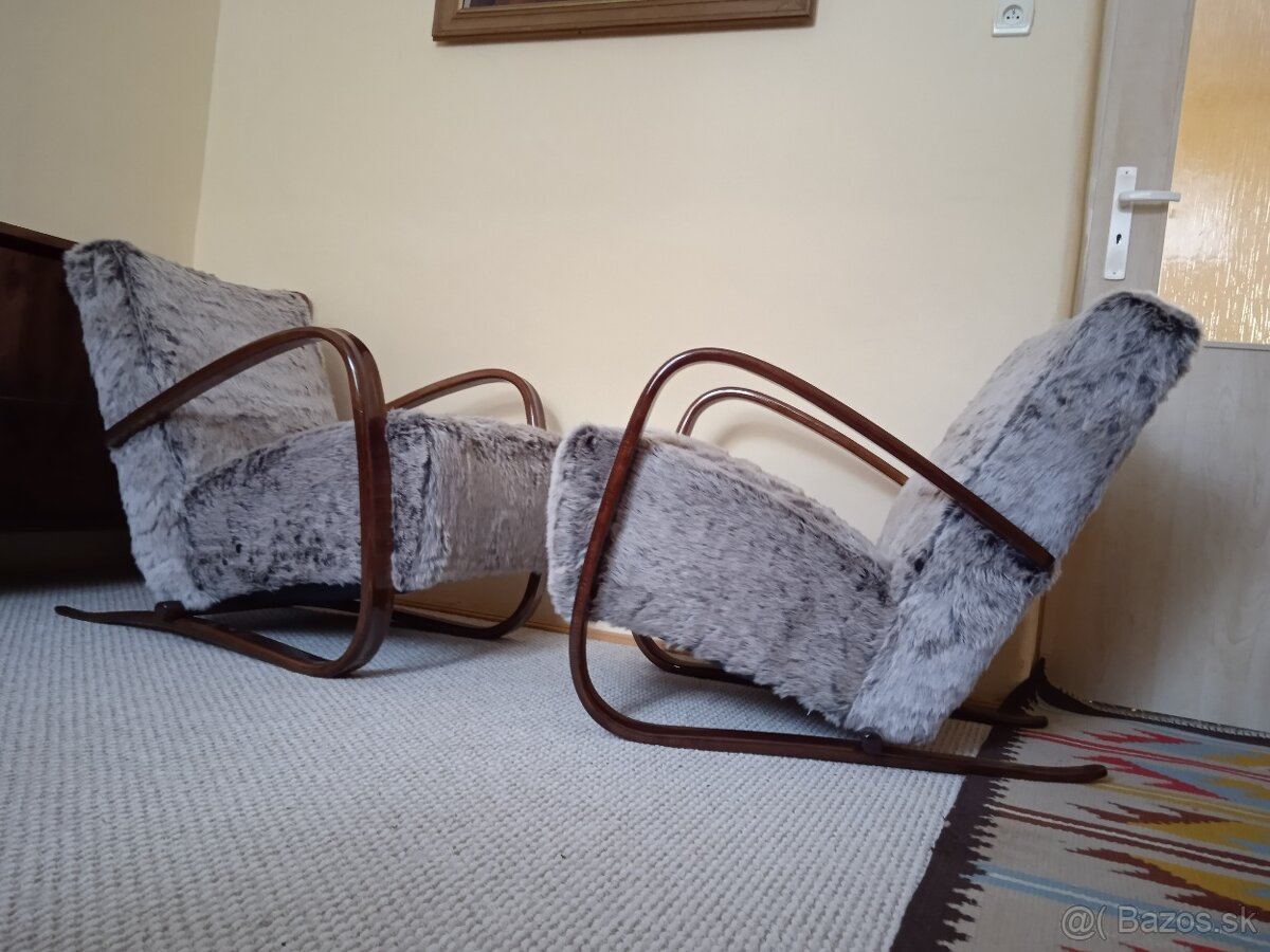 Kresla H 269 J. Halabala.