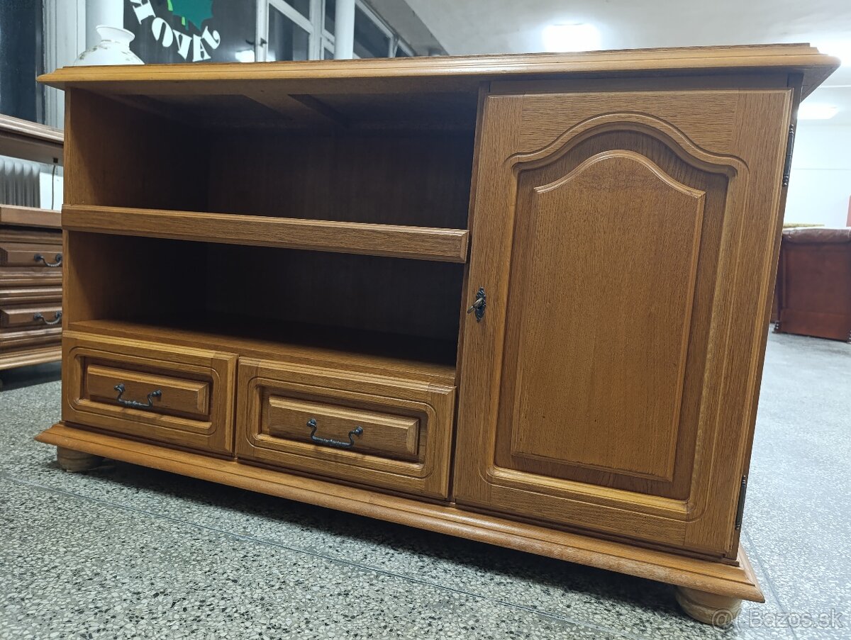 Rustikální komoda, nábytek z masívu