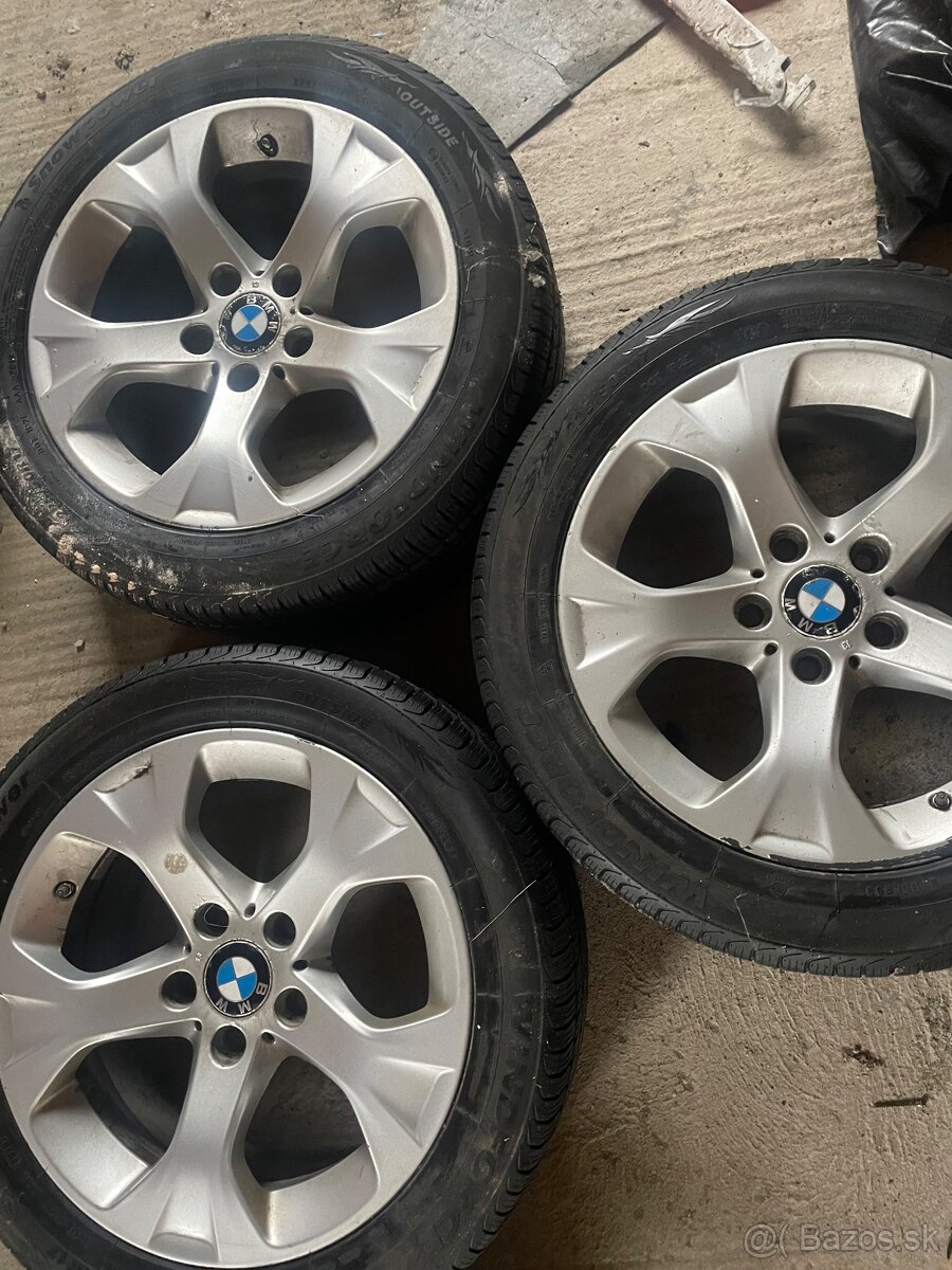 Elektróny a zimné pneumatiky 225/50 R17