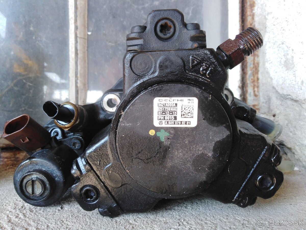 Vstrekovacie čerpadlo Mercedes w204