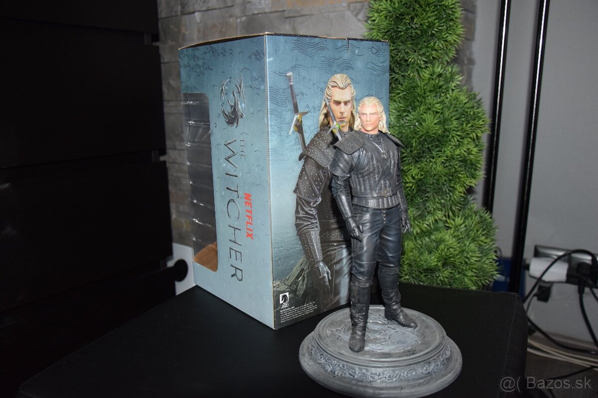 Witcher Netflix figurka 2