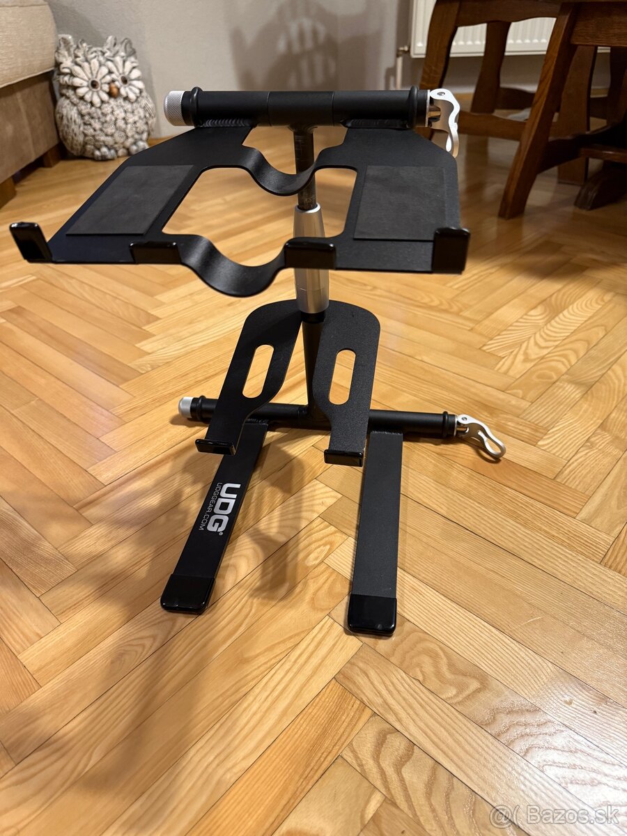 UDG stojan pod laptop