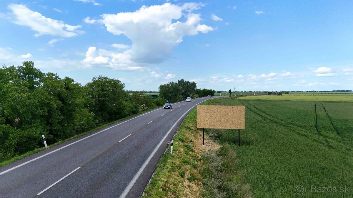 Billboard - Hlavná cesta medzi Trnavou a Sencom