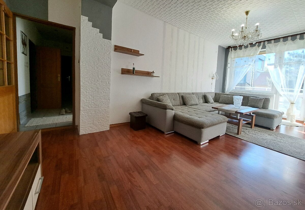 3 izbový byt v tehlovom dome, Švermova ulica.