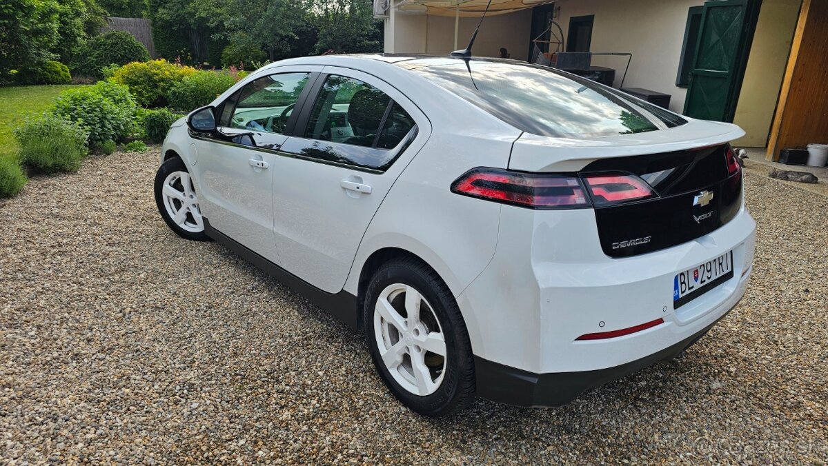 Chevrolet Volt Plug in hybrid - Odpočet DPH - Opel Ampera