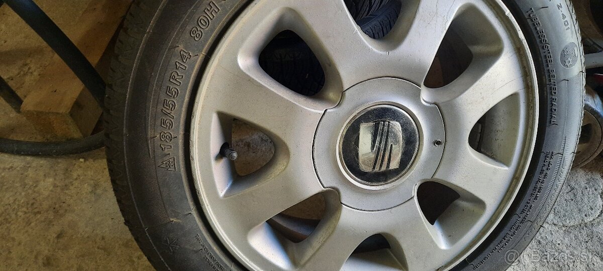 Predám celoročné pneumatiky 185/55 R14