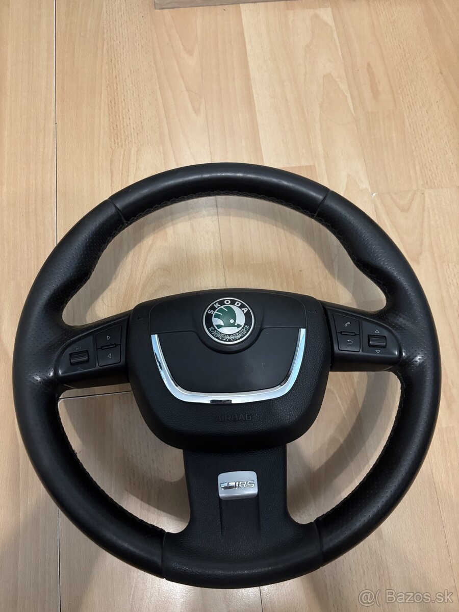 Volant octavia 2 RS