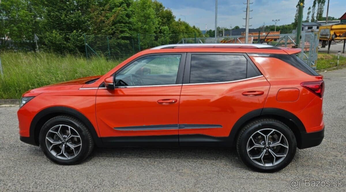 SsangYong Korando bočné lišty