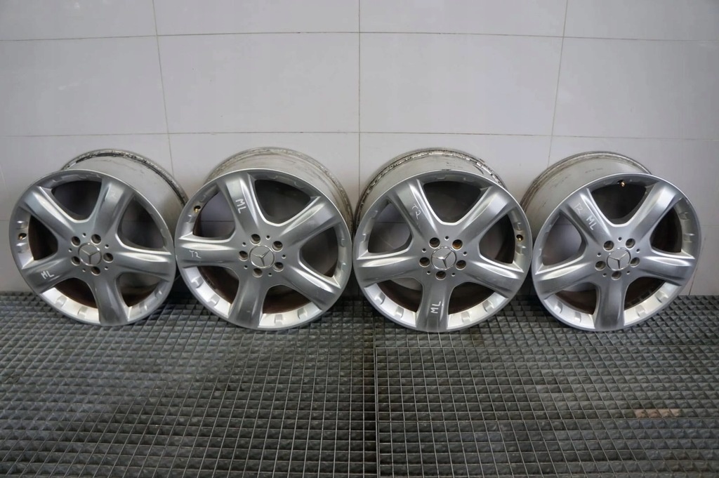 Predám Mercedes ML elektrony R19
