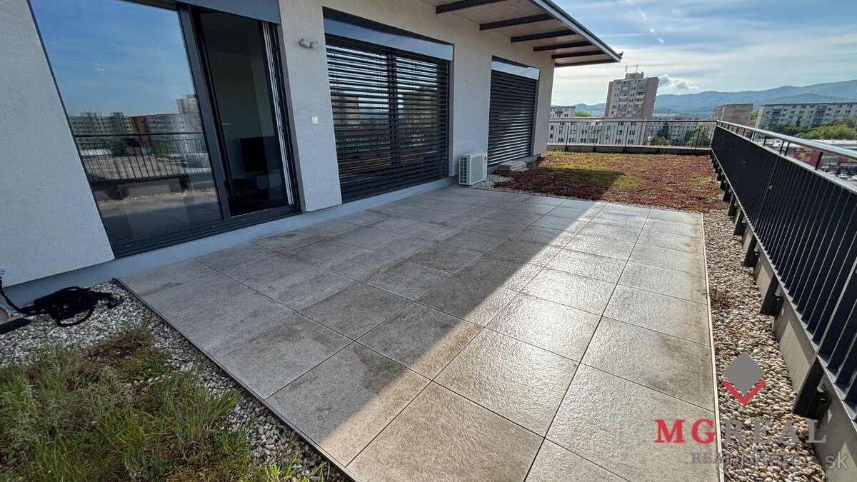 3 izbový byt s 100 m2 terasou Topoľčany
