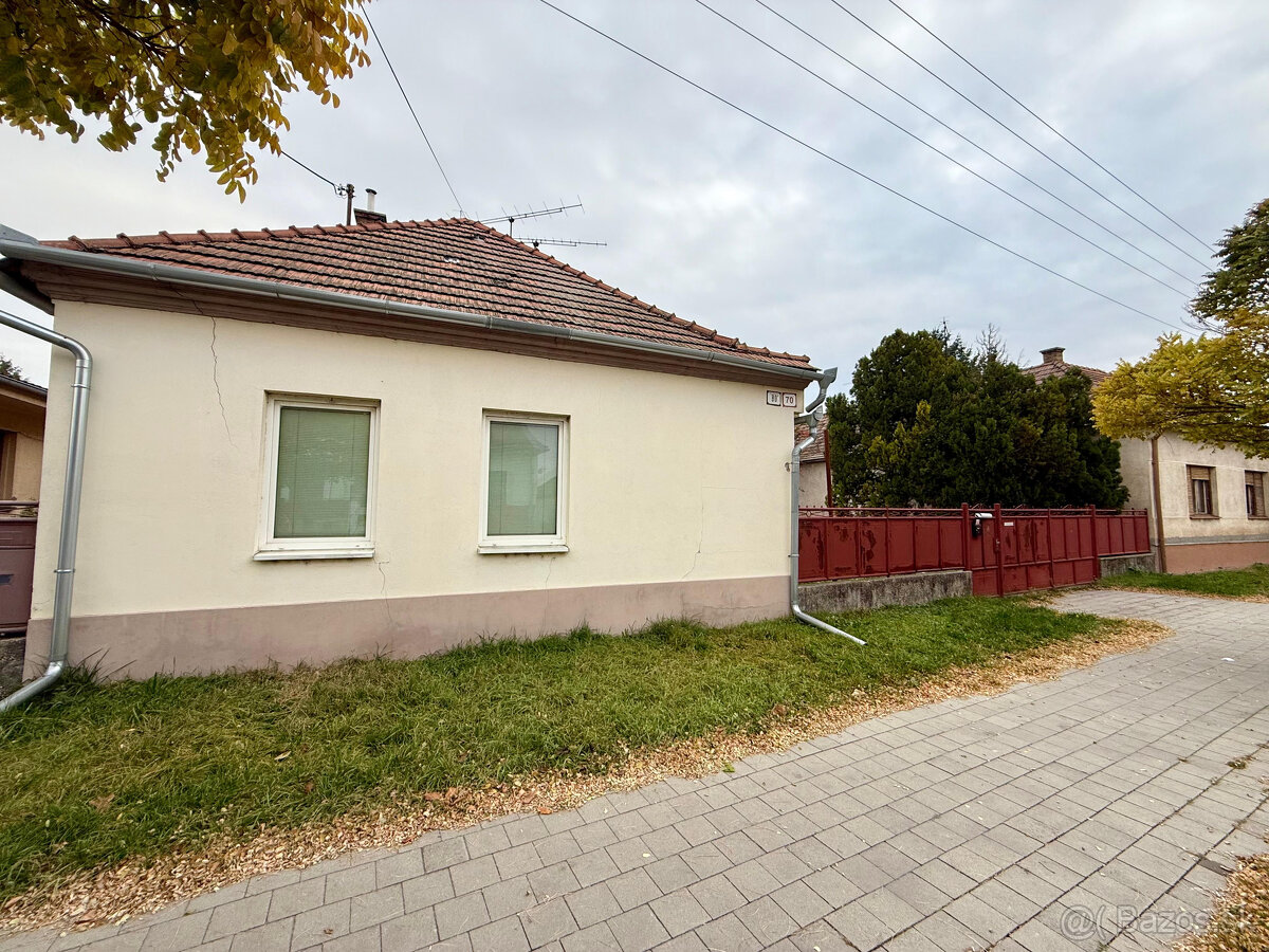 VRAKÚŇ – STARÝ RODINNÝ DOM NA PREDAJ S VEĽKÝM POZEMKOM - 18