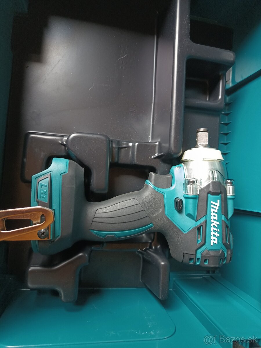 Makita razovy utahovak