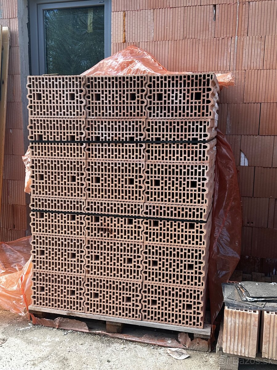 Predám Tehly Heluz P15 25 brusená
